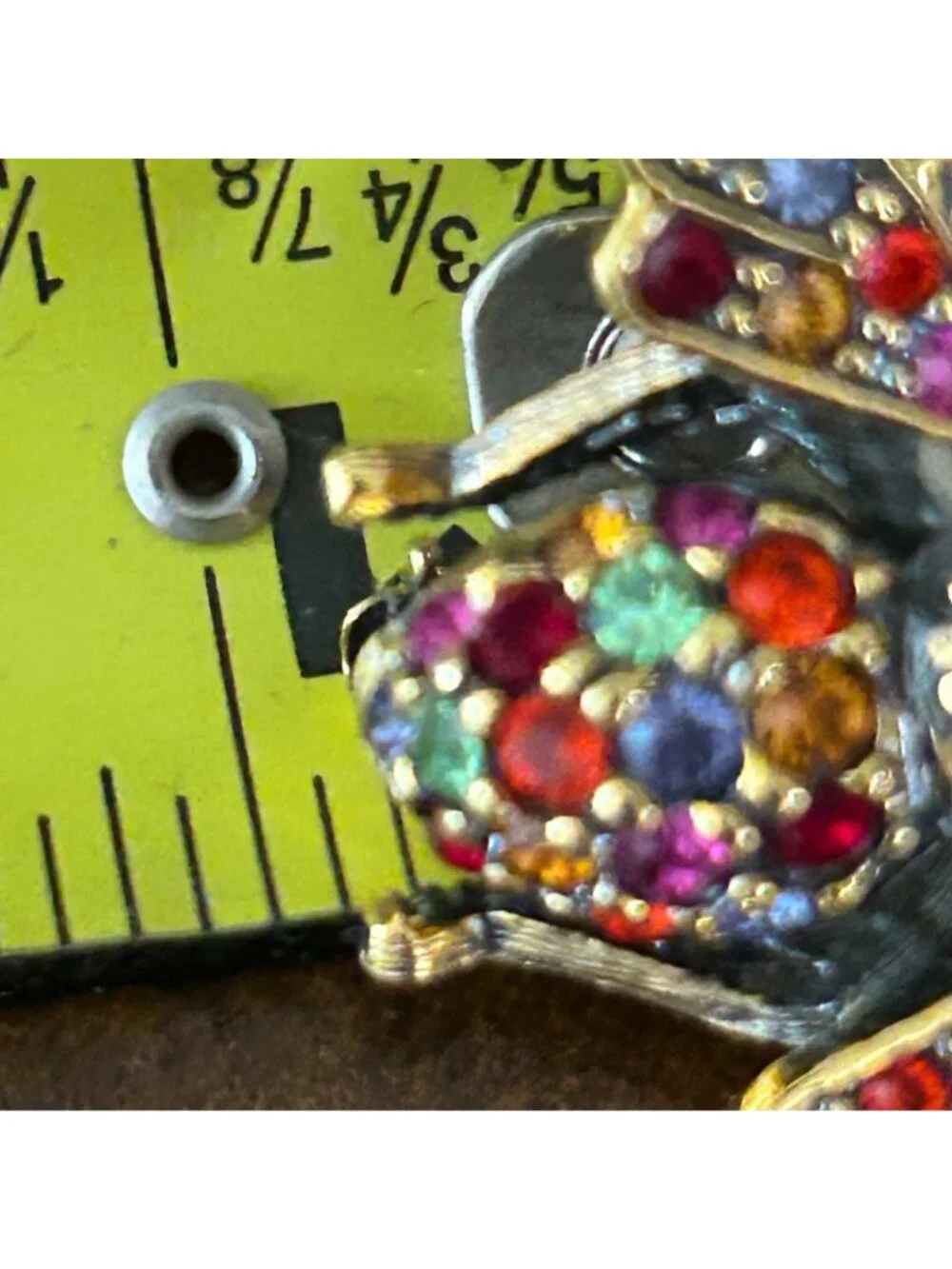 Joan Rivers Signed Bee Brooch Jewel Tone Rhinestone Vintage Gold Tone Insect Pin